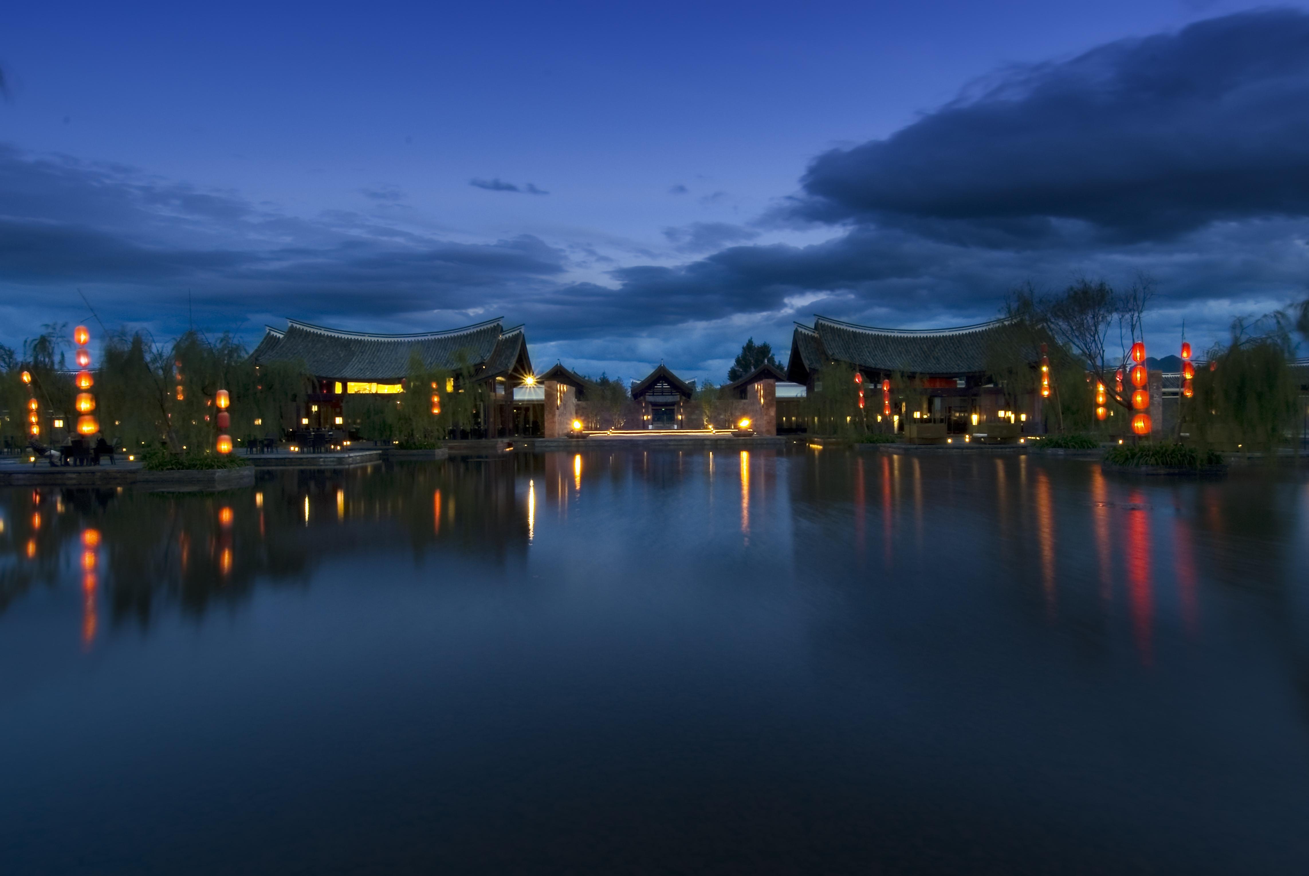 Отель Banyan Tree Lijiang Лицзян Экстерьер фото